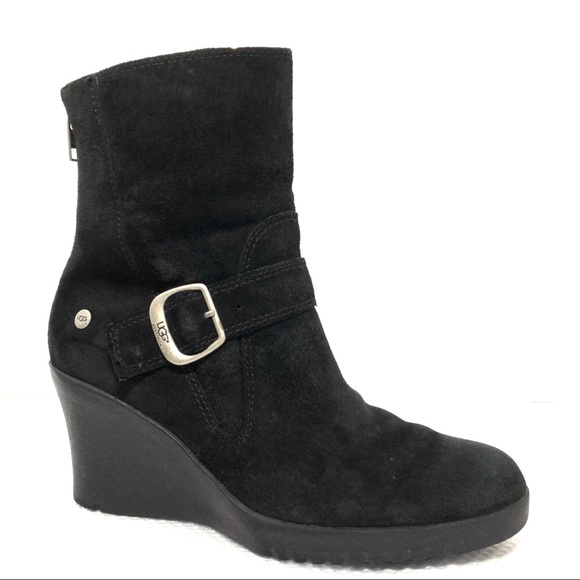 UGG Shoes - UGG5593 Gissella Black Suede Ankle Wedge Boots Sz7